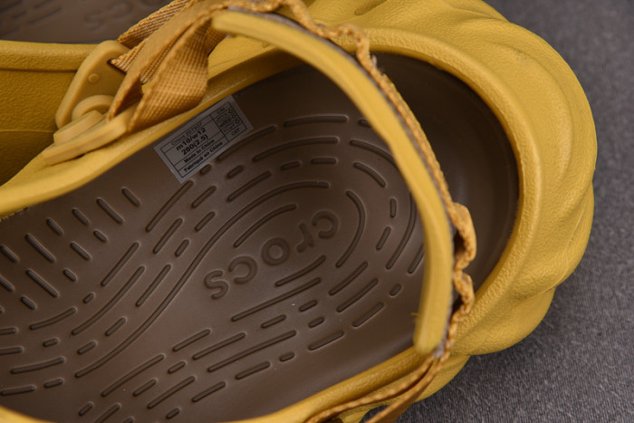 CROCS X SALEHE BEMBURY C00021