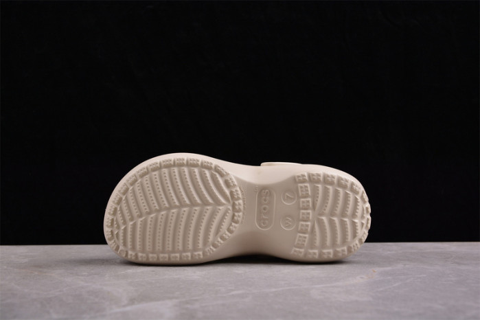 CROCS SCANDAL C00039