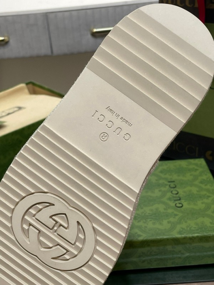 Gucc* Sandal 167