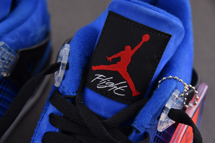 AIR JORDAN 4
