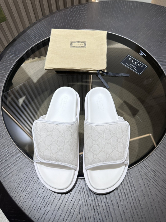 Gucc* Sandal 136