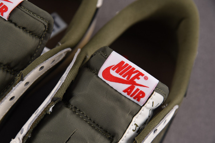 Travis Scott x Air Jordan 1 Low OG DM7866-200