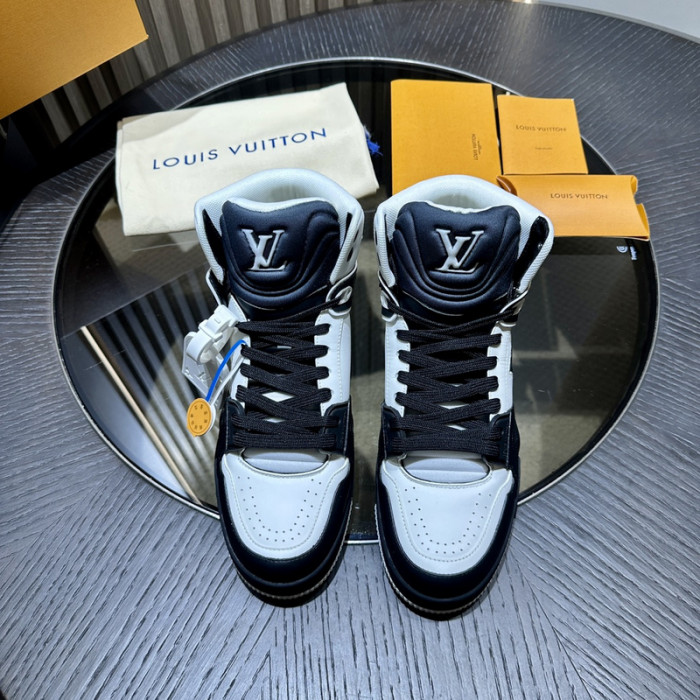 LV LV-000632
