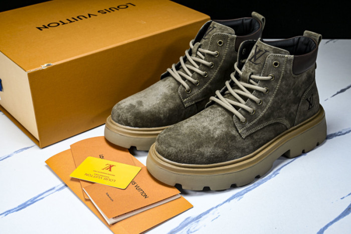 LV BOOTS L000060