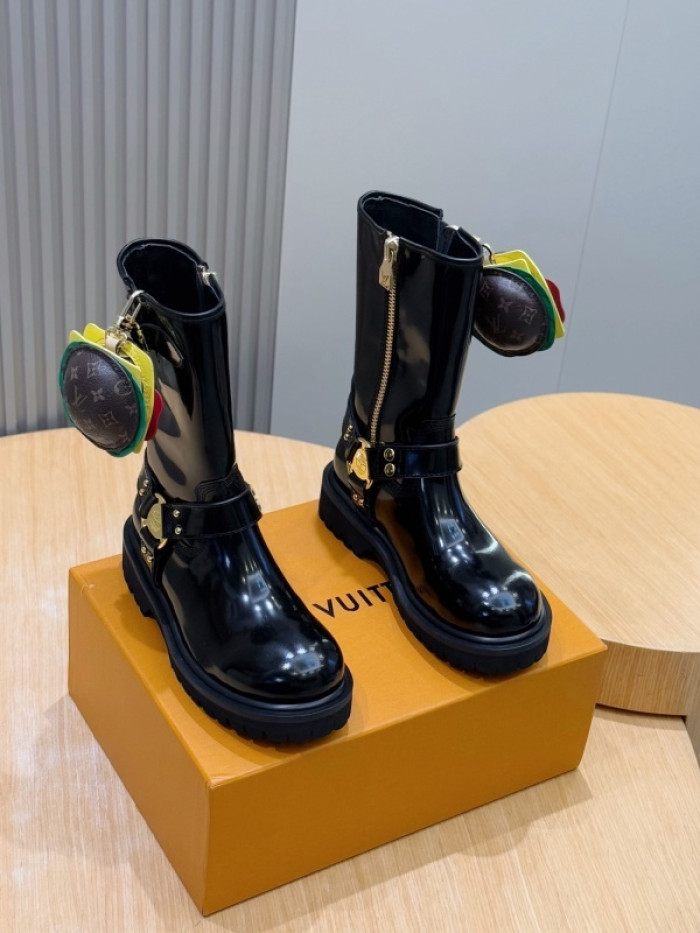 LV BOOTS L000070