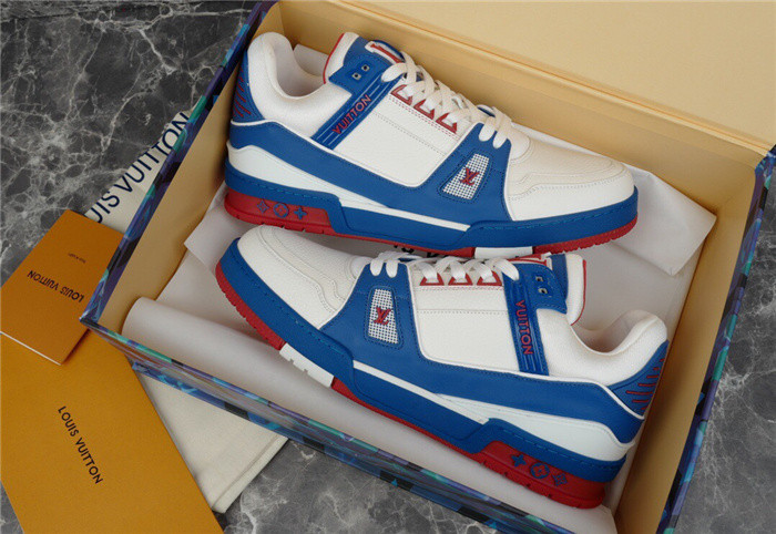 LV SNEAKER LV-000292