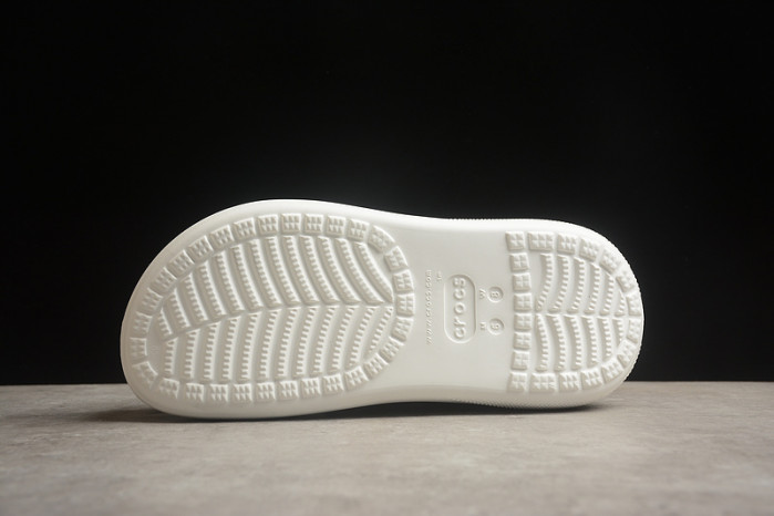 CROCS SCANDAL C00031