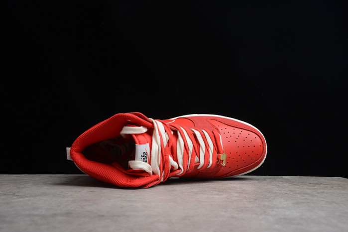 Dunk High SE