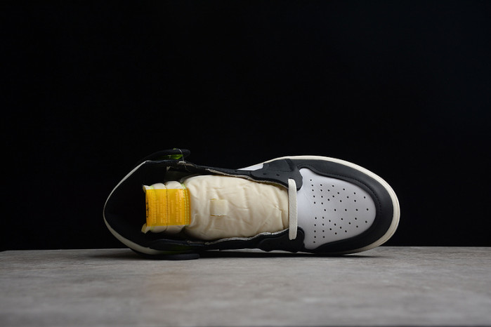 Air Jordan 1 High OG “University Gold” 555088-118
