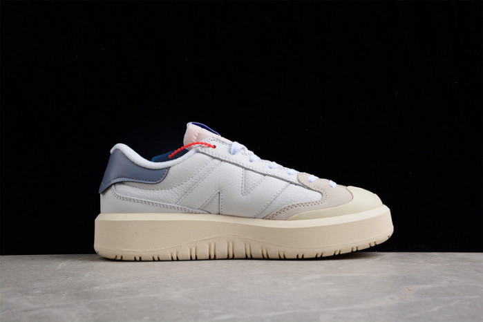 NEW BALANCE SNEAKER 009