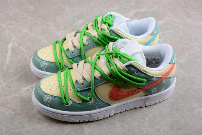Nike SB Dunk Low DH9765-100