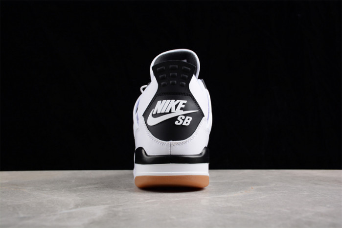 JORDAN 4 RETRO SB