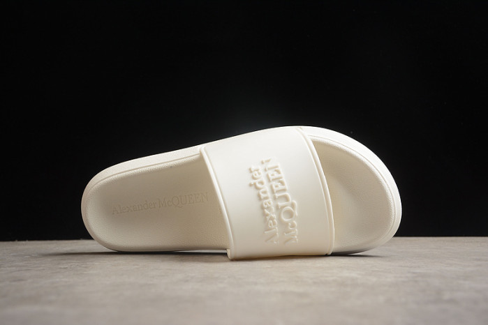 Balenciag* Sandal25