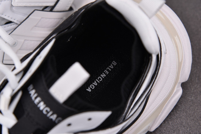 TRACK SNEAKER TS070