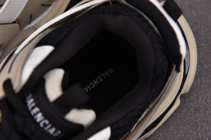 TRACK SNEAKER TS076