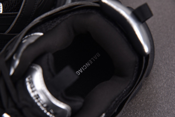 TRACK SNEAKER TS086