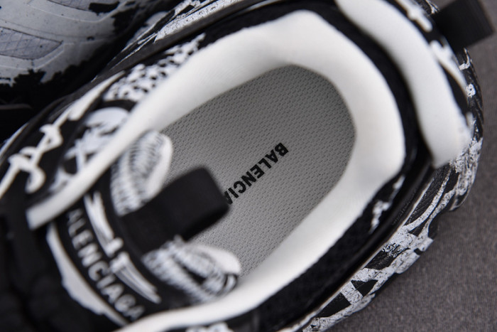 TRACK SNEAKER TS088