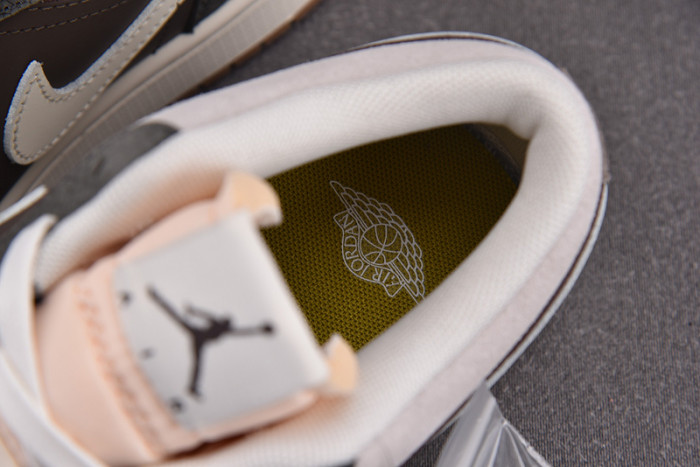 Jordan 1 Low SNKRS Day Korea Magpie (2023) FD0399-004