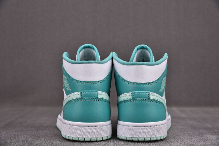 Air Jordan 1 Mid