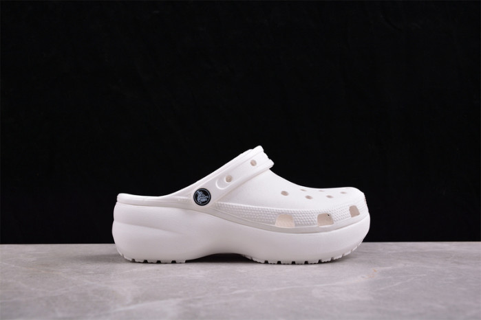 CROCS SCANDAL C00041