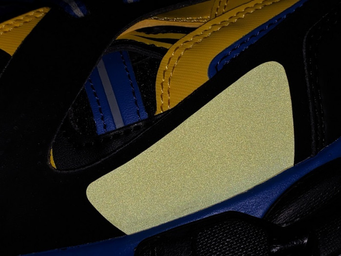 TRACK SNEAKER TS138