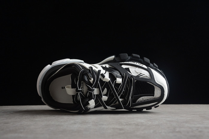 TRACK SNEAKER TS112