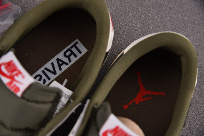 Travis Scott x Air Jordan 1 Low OG DM7866-200