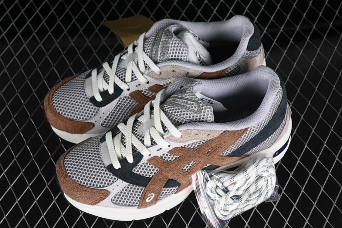As*ic*s hal studios x gel 1130