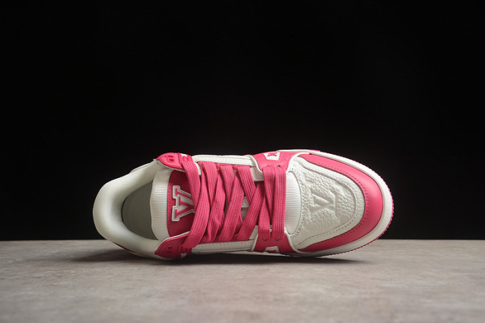 LV TRAINER SNEAKER LV-000554