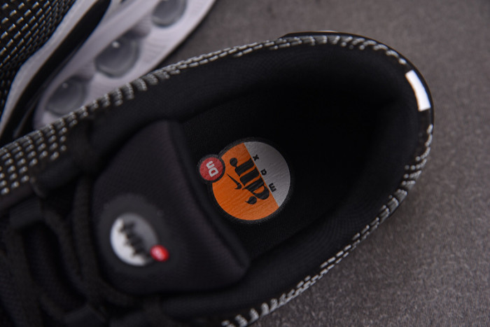 Nike Air Max Dn "Black/White" DV3337-003