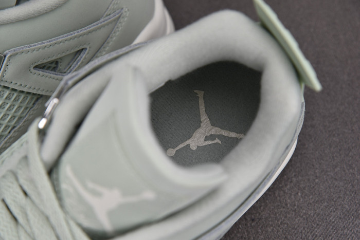 Air Jordan 4 WMNS 