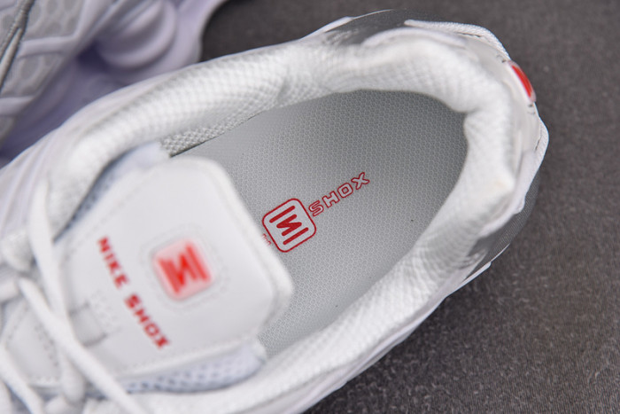 NIKE Wmns Nike Shox TL