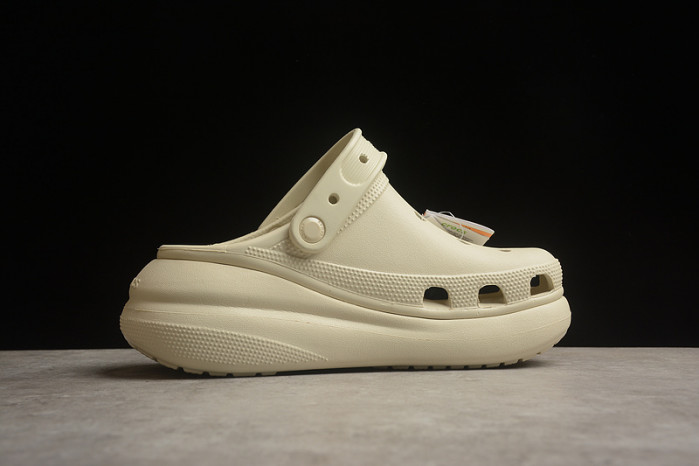 CROCS SCANDAL C00035