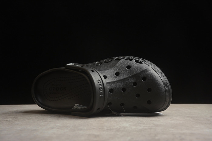 CROCS SCANDAL C00036