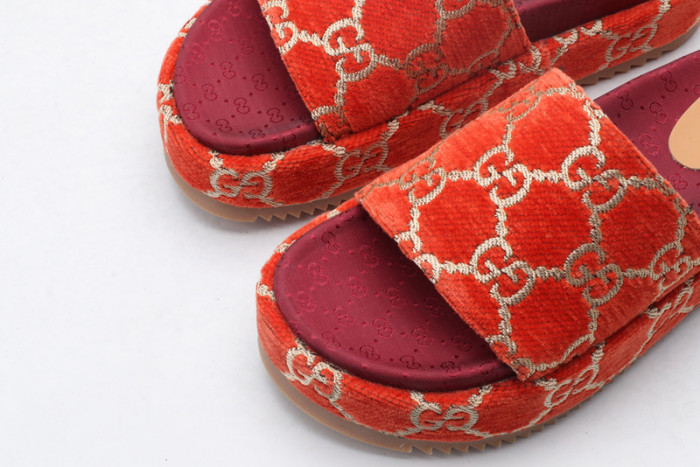 Gucc* Sandal84