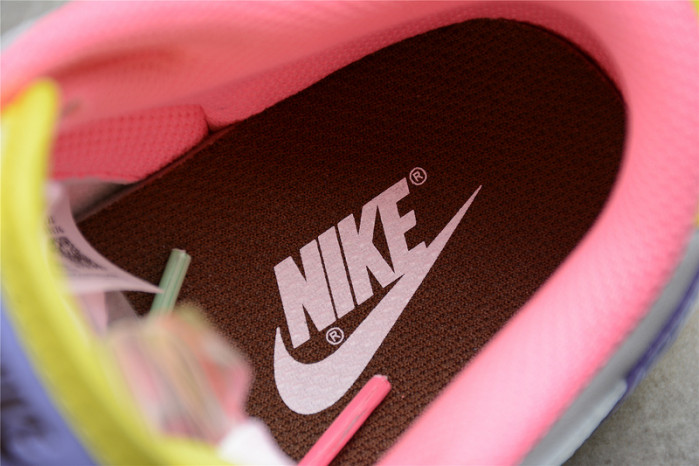 NIKE SB DUNK LOW “EASTER” DD1872-100