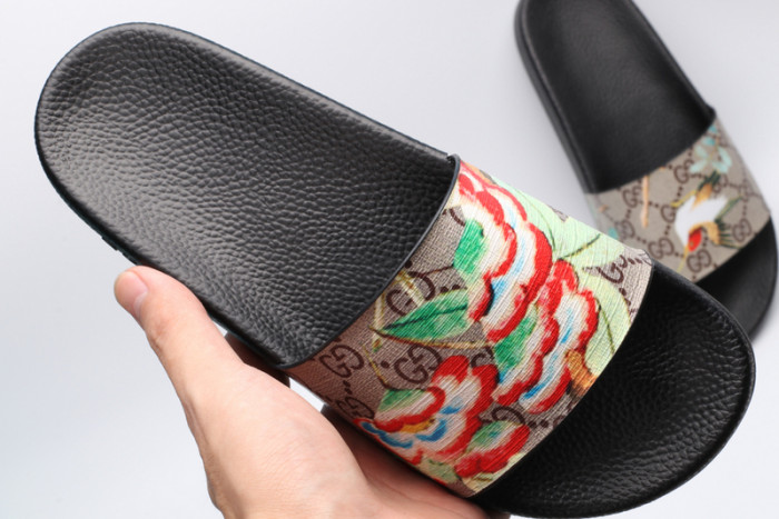 Gucc* Sandal58