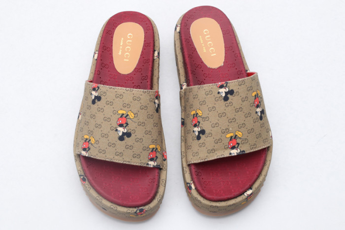 Gucc* Sandal70