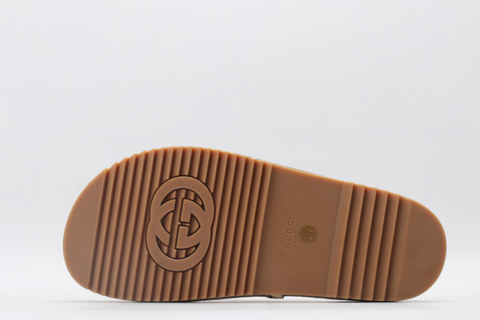 Gucc* Sandal70