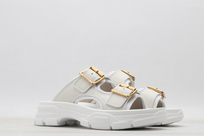 Gucc* Sandal37