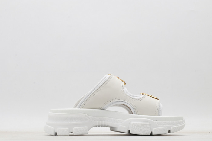 Gucc* Sandal37