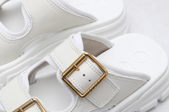 Gucc* Sandal37
