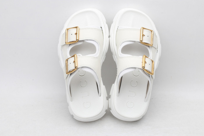 Gucc* Sandal37