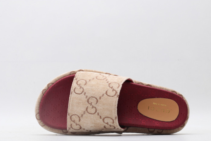 Gucc* Sandal85