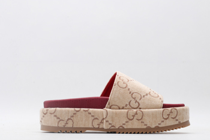 Gucc* Sandal85