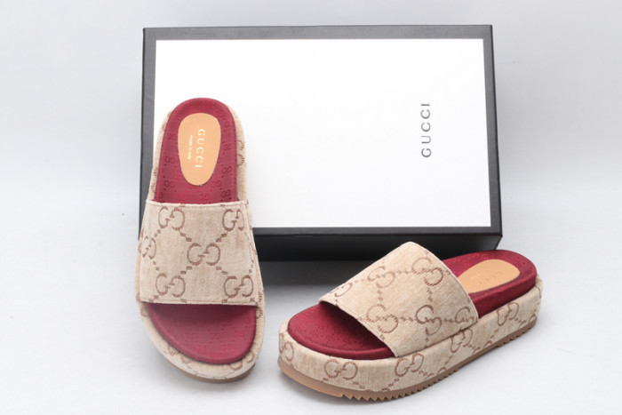 Gucc* Sandal85