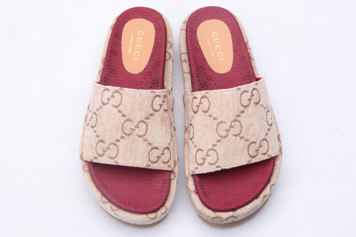 Gucc* Sandal85