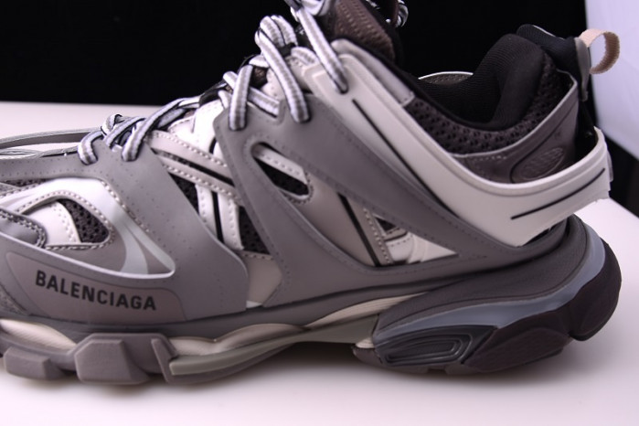 TRACK SNEAKER TS018