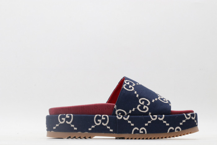Gucc* Sandal79