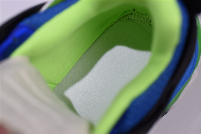 TRACK SNEAKER TS006